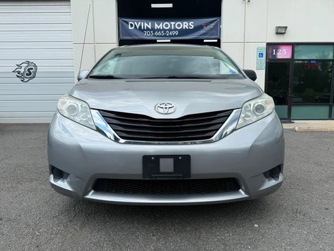 Used 2012 Toyota Sienna LE FWD image 6