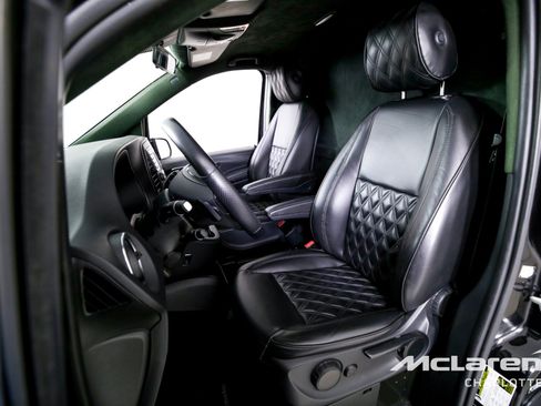 Used 2018 Mercedes-Benz Metris Passenger image 11