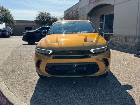 Used 2024 Dodge Hornet GT w/ GT Blacktop Package image 5