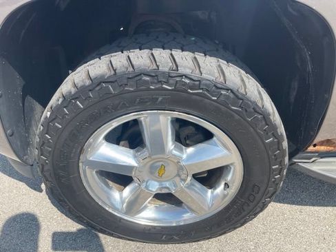 Used 2011 Chevrolet Tahoe LT AWD/4WD image 37