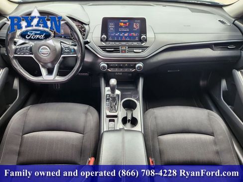 Used 2022 Nissan Altima 2.5 SV w/ SV Premium Package FWD image 19