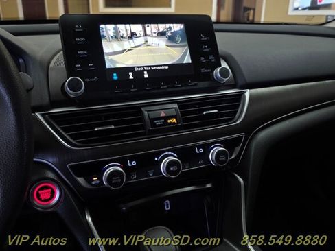 Used 2018 Honda Accord LX image 20