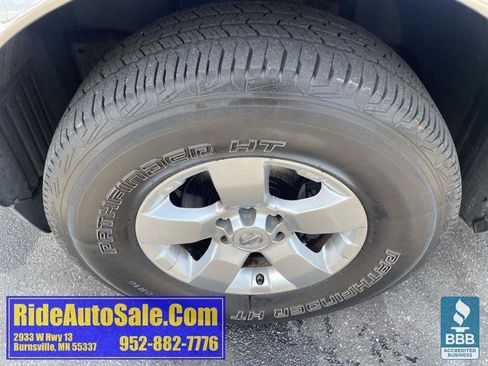 Used 2013 Nissan Frontier SV AWD/4WD image 27