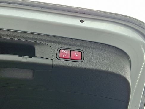 Used 2022 Mercedes-Benz GLE 350 image 29