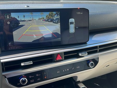 New 2025 Kia Sorento EX w/ Panoramic Sunroof Package image 23