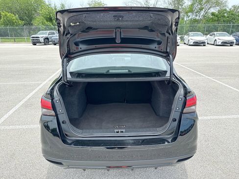 Used 2025 Nissan Versa SV FWD image 19