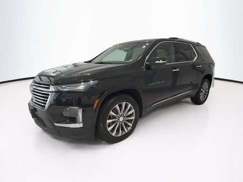 Certified 2023 Chevrolet Traverse Premier AWD/4WD image 3