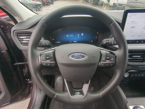 Certified 2023 Ford Escape Platinum image 26