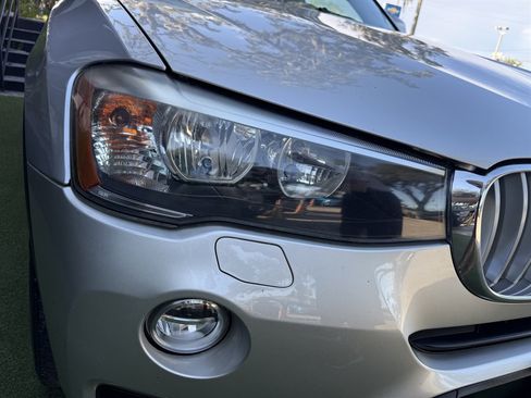 Used 2017 BMW X3 sDrive28i RWD image 9