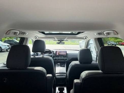 New 2026 Nissan Pathfinder SL AWD/4WD image 16