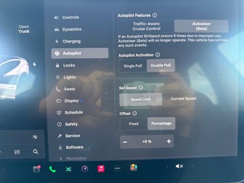 Used 2020 Tesla Model 3 Standard Range image 12