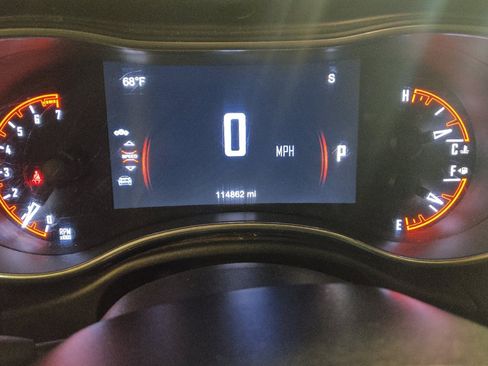 Used 2020 Dodge Durango SXT image 23