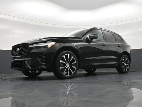 Used 2024 Volvo XC60 B5 Plus w/ Protection Package Premier AWD/4WD image 22