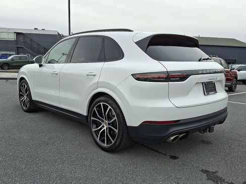 Used 2023 Porsche Cayenne S image 6