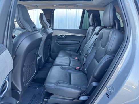 Used 2024 Volvo XC90 B6 Ultimate w/ Lounge Package image 40