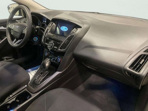 Used 2018 Ford Focus SEL image 28
