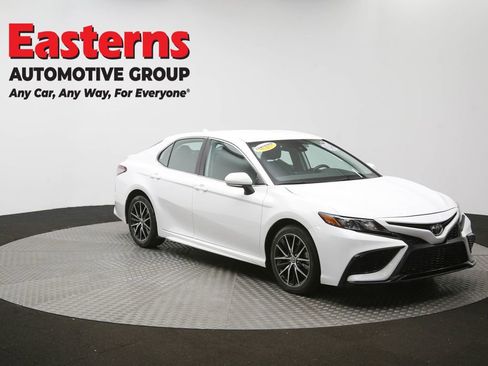 Used 2024 Toyota Camry SE image 73