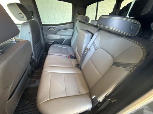 Certified 2024 Chevrolet Colorado ZR2 w/ ZR2 Bison Edition image 25