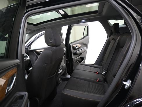 Used 2020 GMC Terrain SLE w/ Driver Convenience Package AWD/4WD image 14