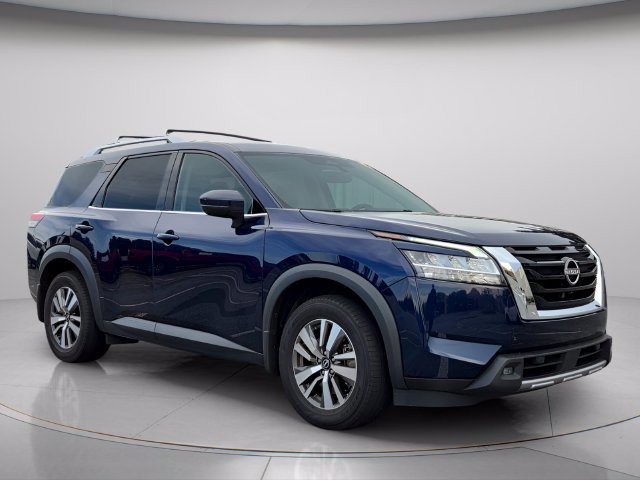 Used 2022 Nissan Pathfinder SL FWD image 9