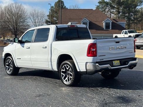 Used 2025 RAM 1500 Laramie image 24