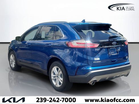 Used 2020 Ford Edge SEL w/ Convenience Package FWD image 4