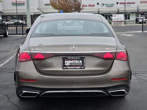 Used 2024 Mercedes-Benz E 350 4MATIC Sedan image 6