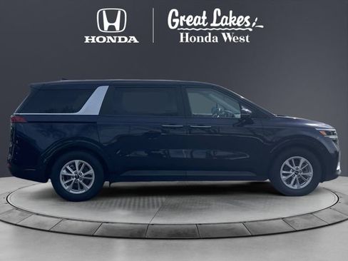 Used 2024 Kia Carnival LX FWD image 6