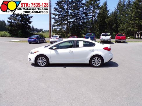Used 2014 Kia Forte LX w/ Popular Package FWD image 5