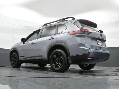 Used 2025 Nissan Rogue SV AWD/4WD image 47