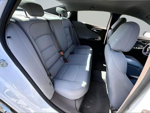 Used 2023 Chevrolet Malibu LS FWD image 23