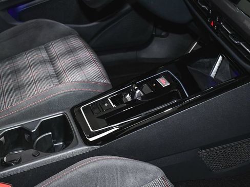 Used 2023 Volkswagen GTI 40th Anniversary Edition FWD image 50
