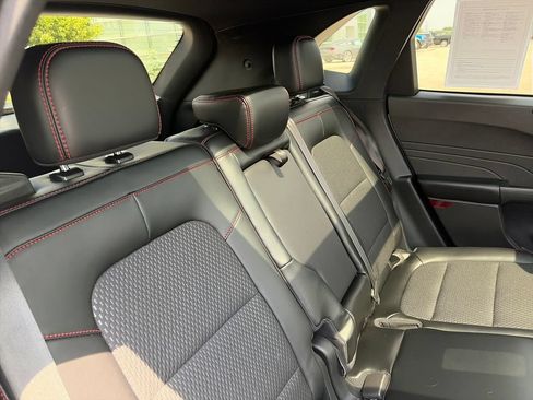 Used 2024 Ford Escape ST-Line w/ Tech Pack #1 AWD/4WD image 32