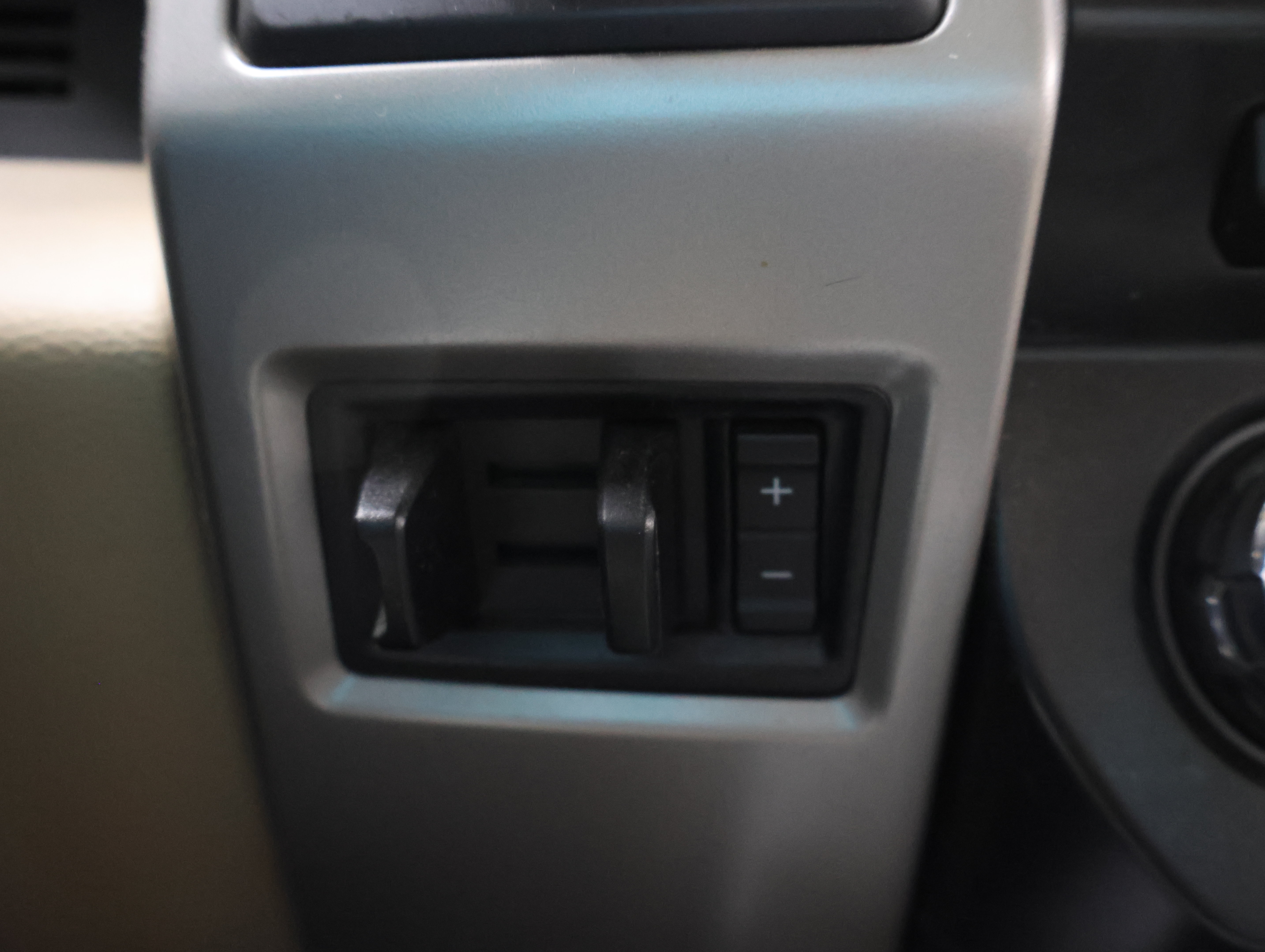 Used 2017 Ford F250 Lariat w/ Chrome Package AWD/4WD image 46