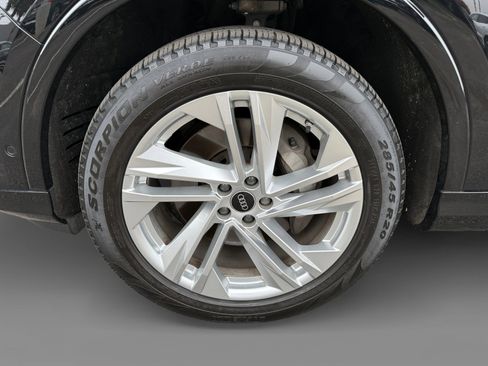 Used 2022 Audi Q7 3.0T Premium Plus image 9