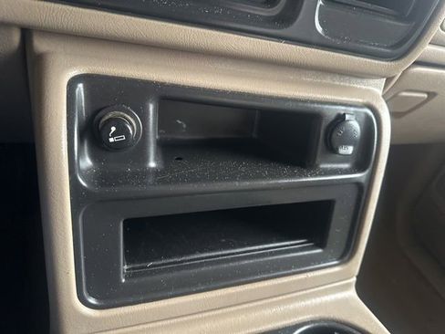 Used 2005 Chevrolet Silverado 3500 LT w/ Heavy-Duty Power Package image 24