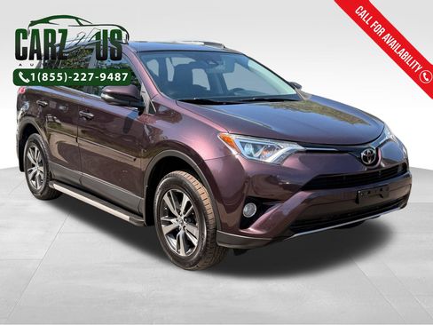 Used 2018 Toyota RAV4 XLE AWD/4WD image 1
