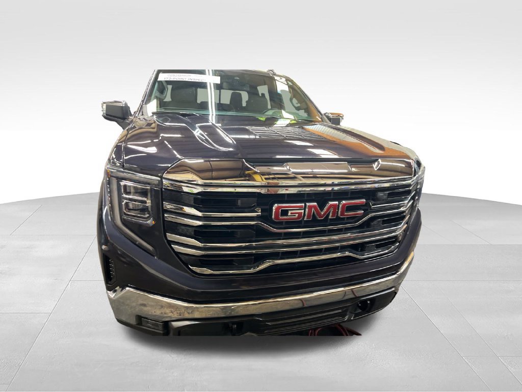 Used 2023 GMC Sierra 1500 SLT w/ SLT Premium Package AWD/4WD image 10