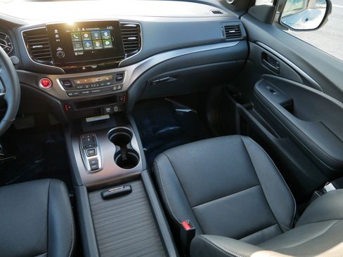 Certified 2023 Honda Passport EX-L image 11