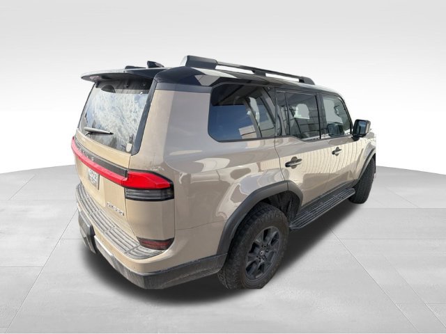 Used 2025 Lexus GX 550 AWD/4WD image 4
