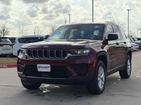 New 2026 Jeep Grand Cherokee Laredo X RWD image 3