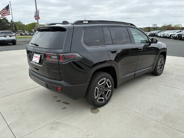 Used 2026 Jeep Cherokee Limited AWD/4WD image 8
