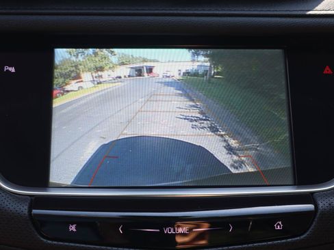 Used 2019 Cadillac XT5 Premium Luxury FWD image 17