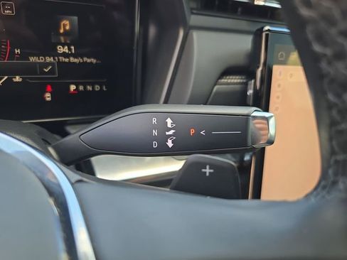 Used 2025 GMC Terrain Elevation image 20