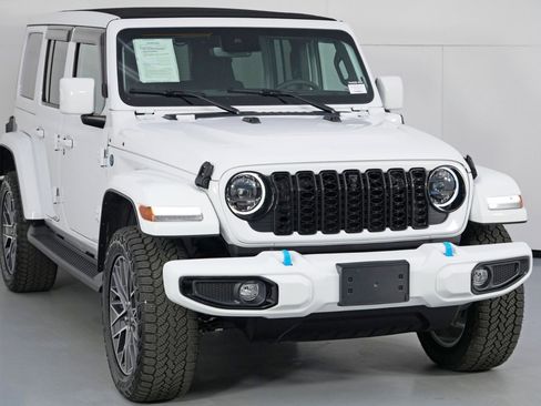 Used 2024 Jeep Wrangler High Altitude image 59