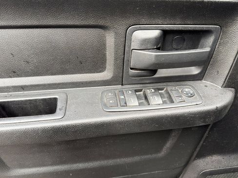 Used 2013 RAM 1500 ST w/ SXT Appearance Group image 11