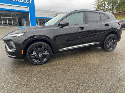 New 2025 Buick Envision Sport Touring image 3