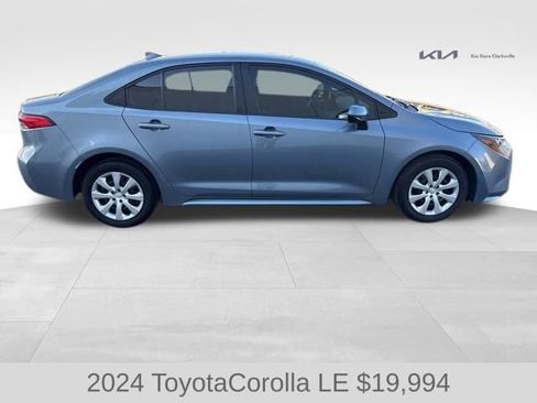Used 2024 Toyota Corolla LE image 9