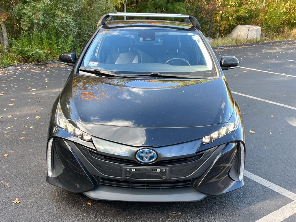Used 2022 Toyota Prius Prime XLE FWD image 4