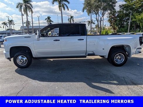 Used 2023 Chevrolet Silverado 3500 High Country w/ Technology Package image 4